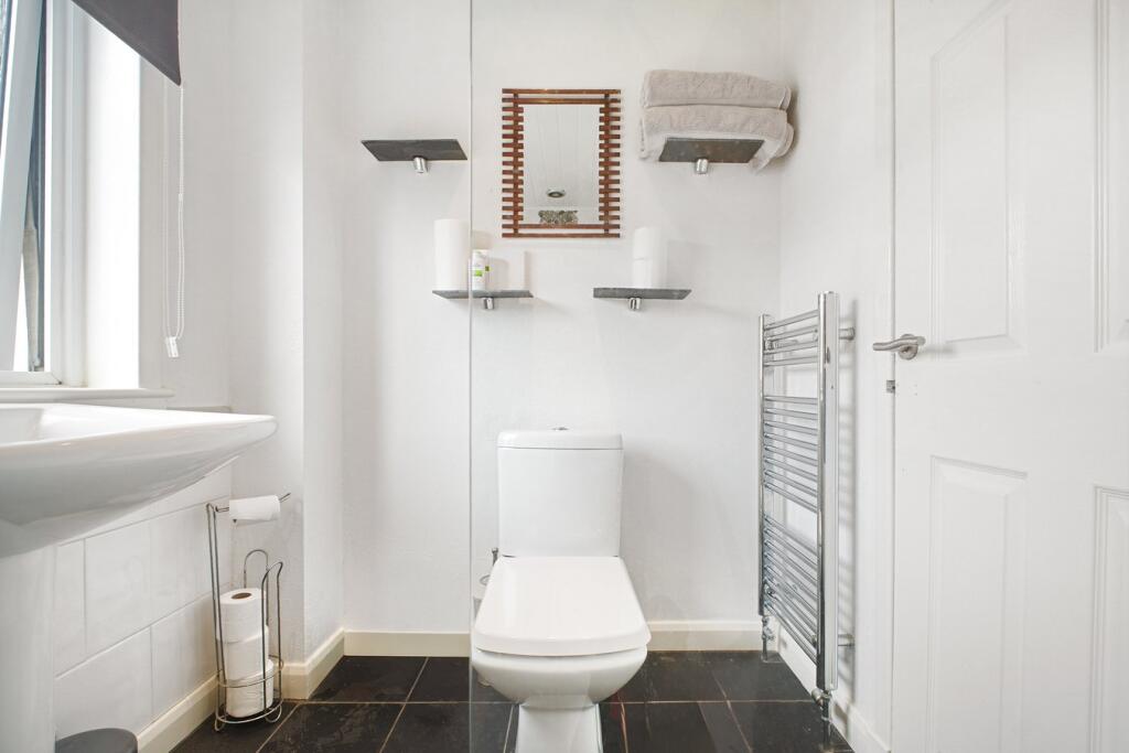 House in Kilmarnock, South Ayrshire - View 4