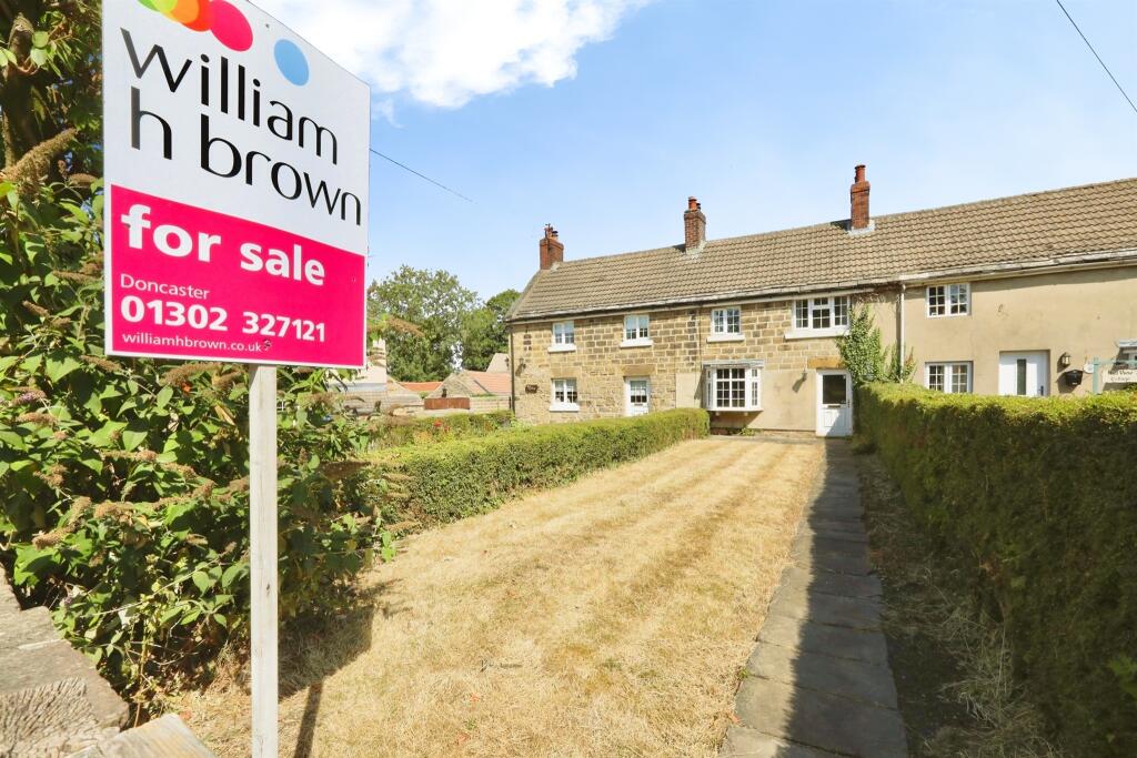 House in Doncaster, Frickley, Clayton with Frickley