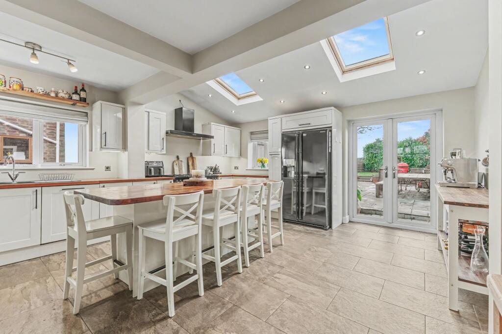 High Street, Ryton On Dunsmore, CV8 - View 2