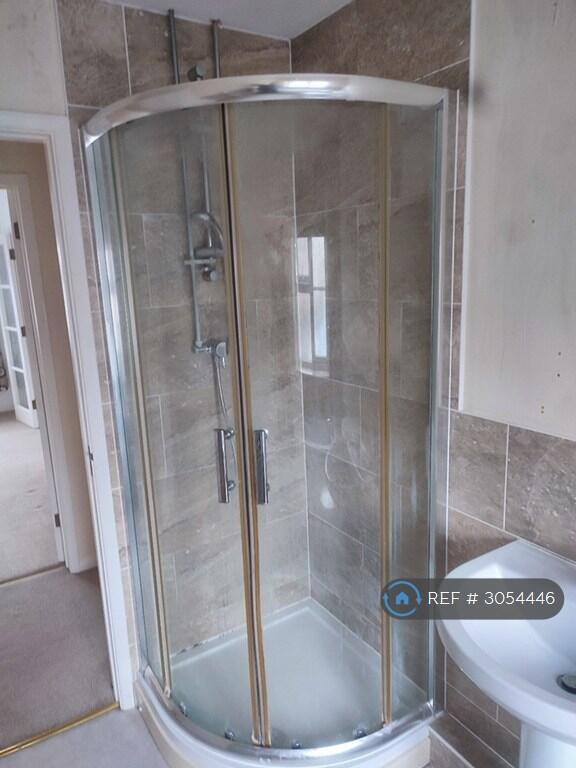 Apartment in Southampton - More