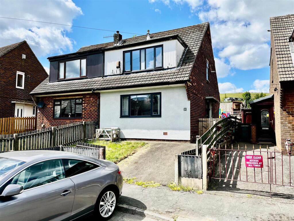 Knowsley Crescent, Shawforth, Rochdale photo 2
