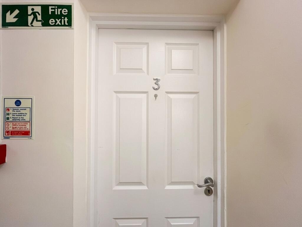 Apartment in Coventry - More