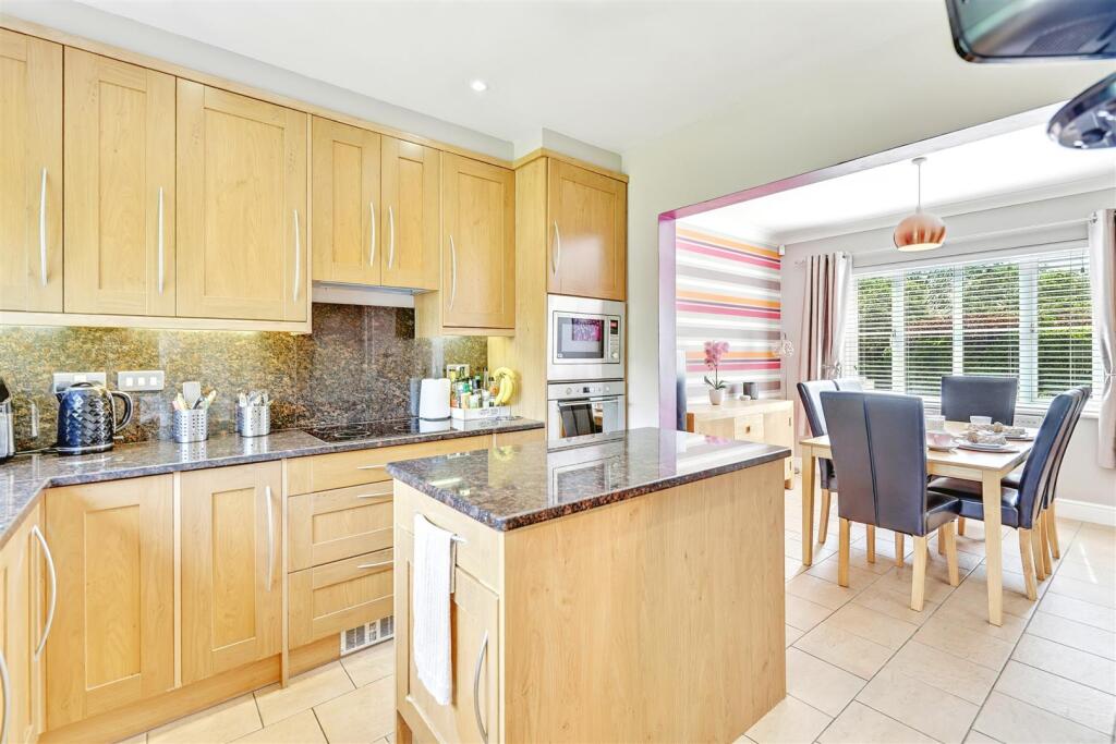 House in Southend-on-Sea - View 2