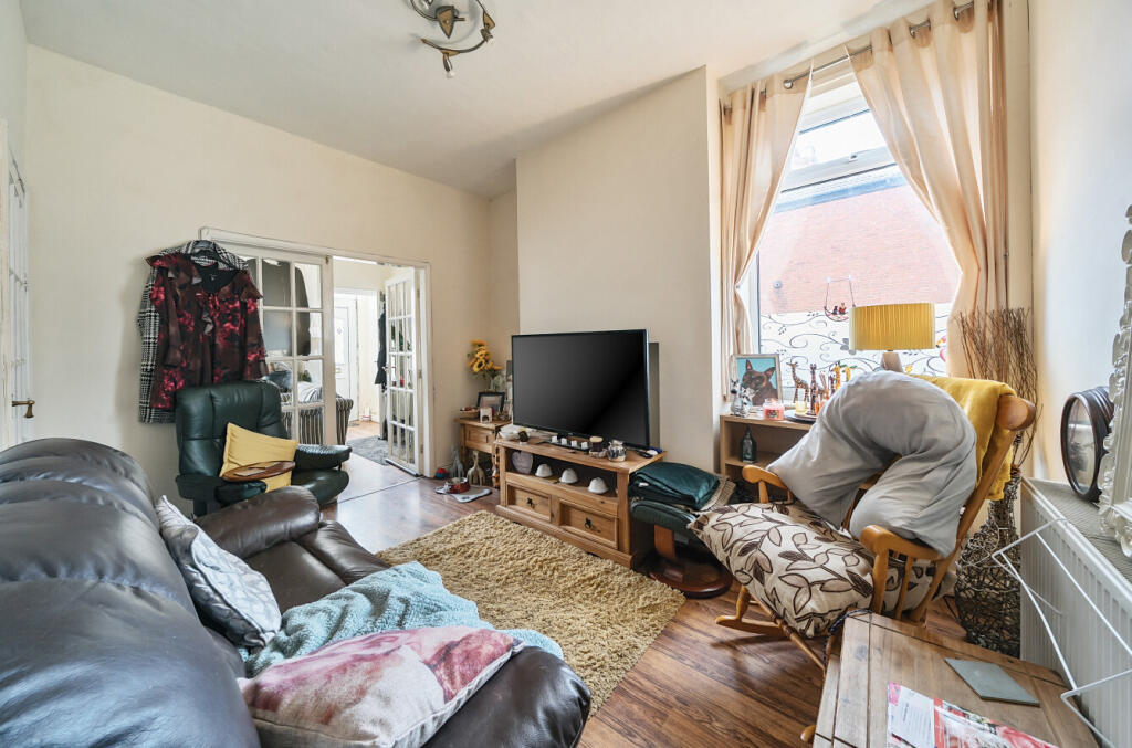 House in Hull, Kingston upon Hull - View 3