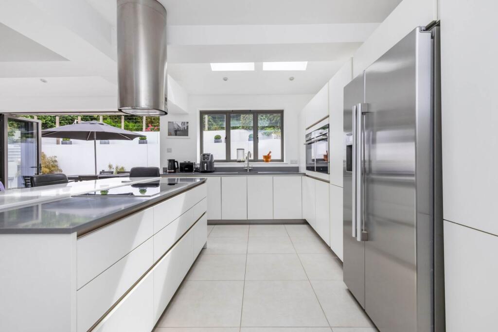 Hillside Way, Withdean photo 3