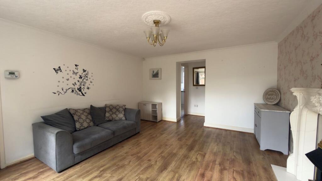 77 Sandy Lane, Romiley, Stockport, Cheshire, SK6 4NH photo 2