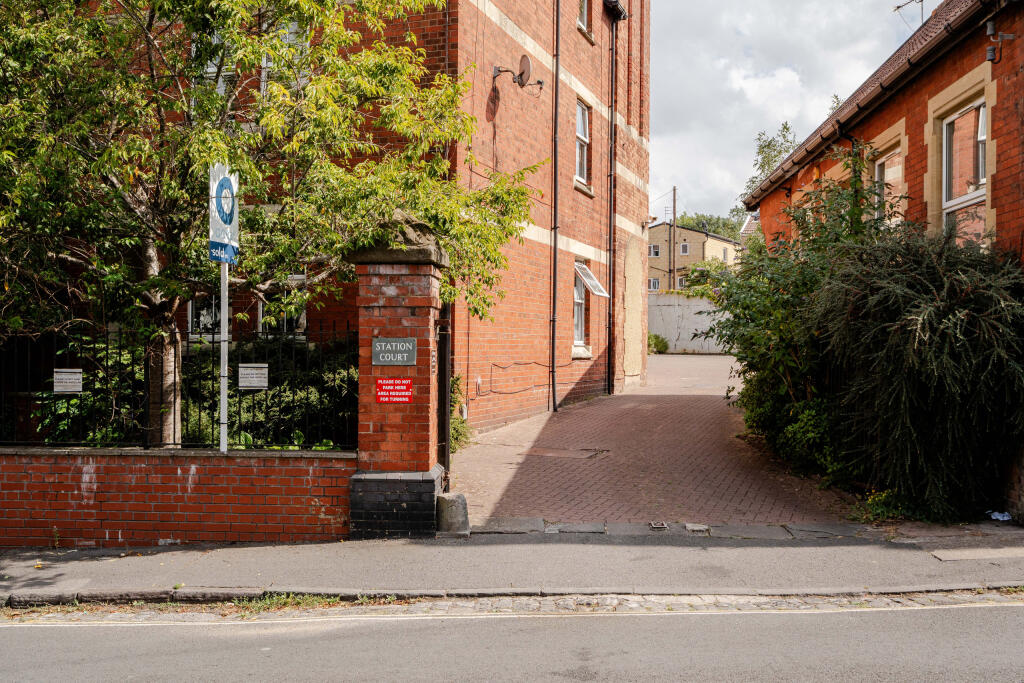 Apartment in Bristol, Crew's Hole, St Anne's - View 4