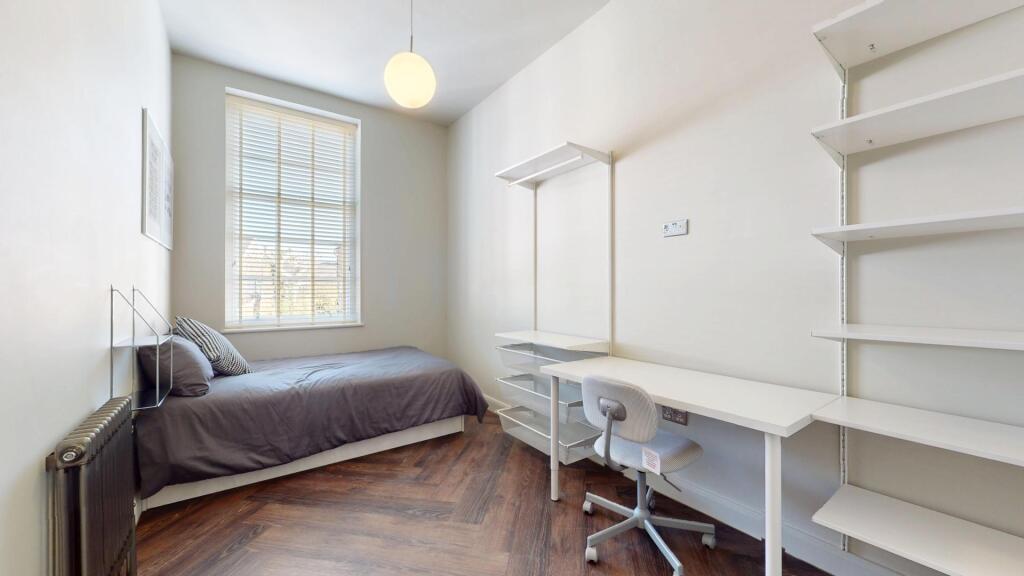 Apartment in Loughborough, Shelthorpe - View 4