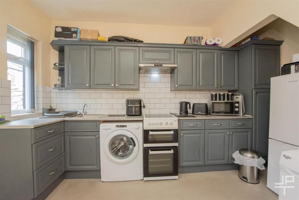 House in Leigh, Westleigh - View 3