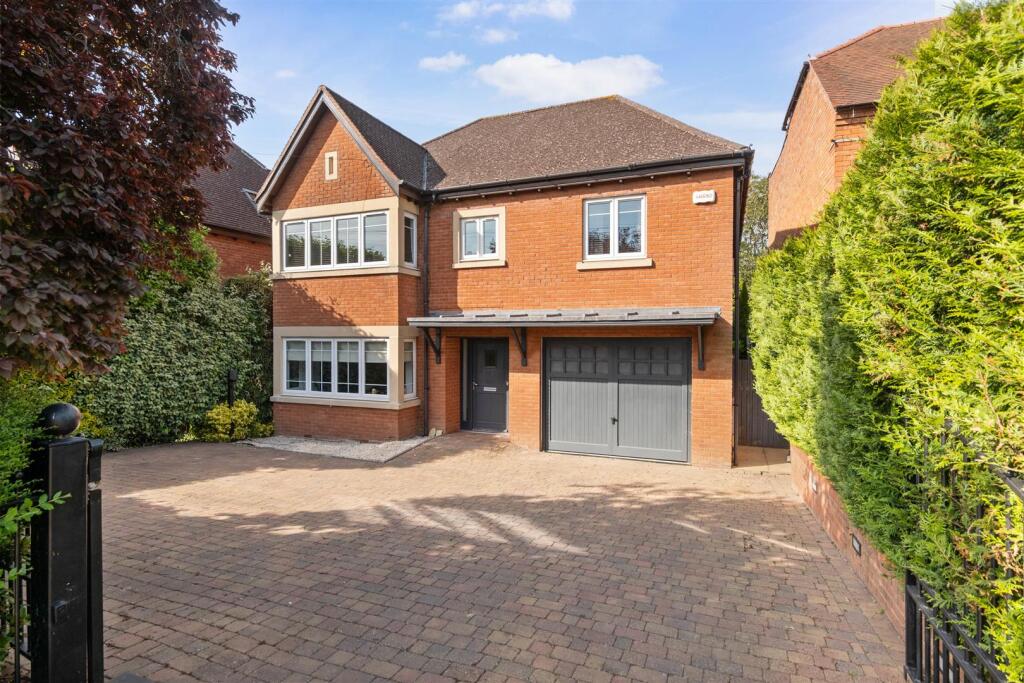 Main image of property: Loxley Road, Stratford-upon-Avon