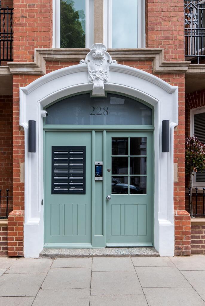 1 bedroom ground floor flat for rent