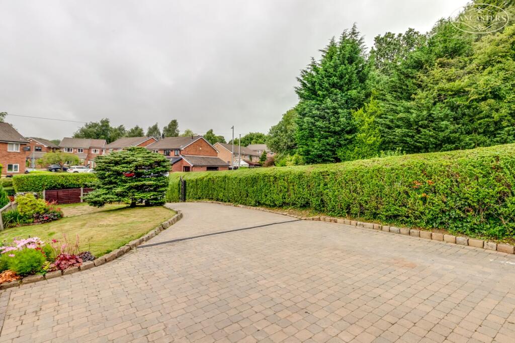 Austins Lane, Lostock, Bolton, BL6 photo 3