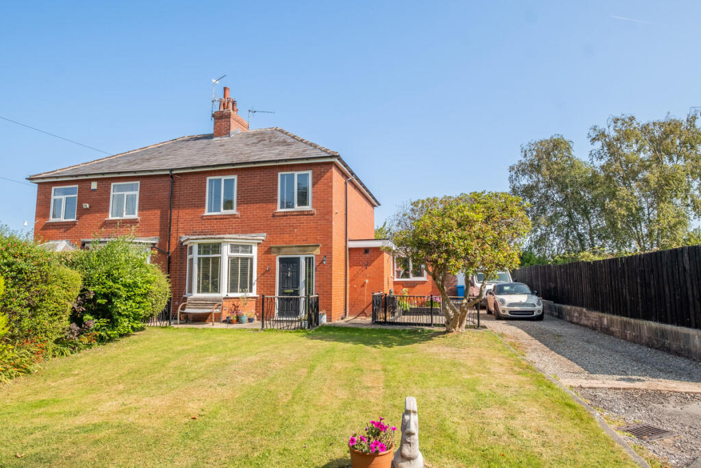 3-bed semi-detached on Saltcotes Road, Lytham St. Annes, FY8, £299,995