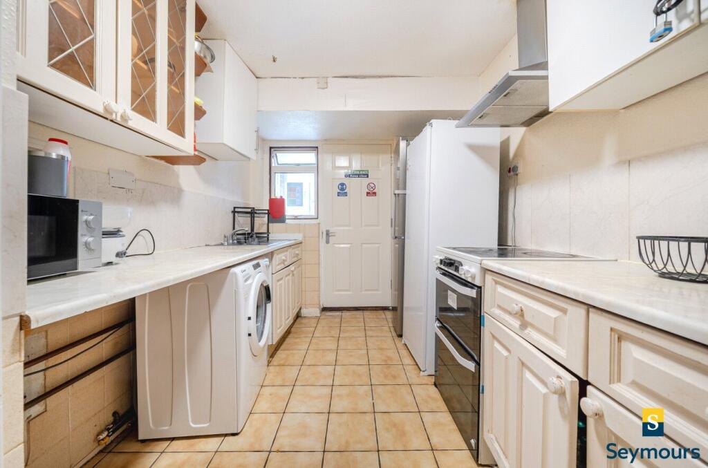 St. Johns Road, Guildford, Surrey, GU2 - View 6