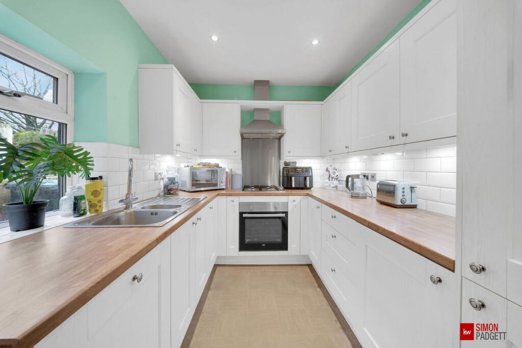 House in Pendle, Lidgett, Colne - View 4