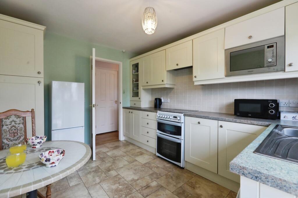House in Worcester - View 5