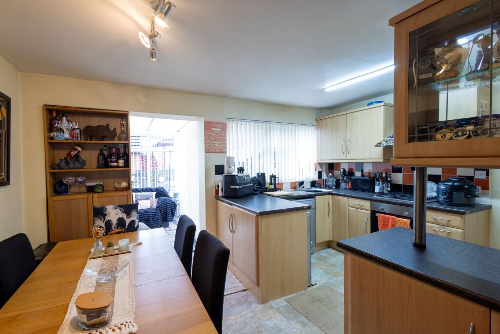 Moorside Vale, Drighlington photo 4