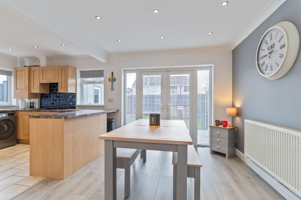 House in Newport, Pentre-Poeth, Graig - More