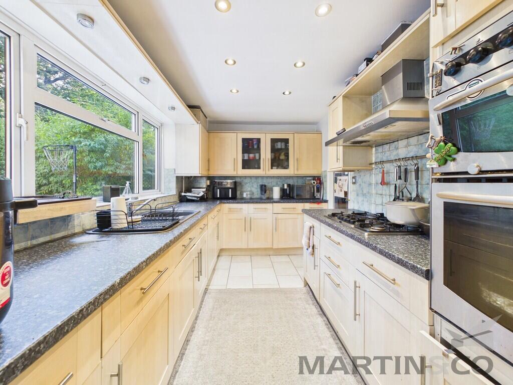 House in St Albans - View 3