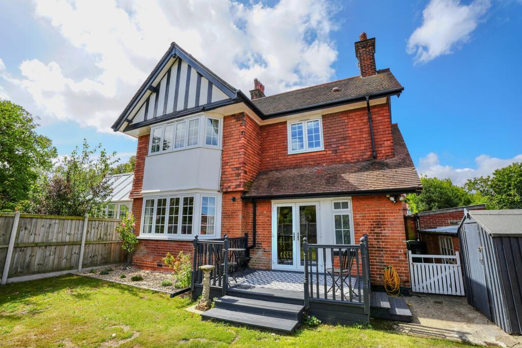 3-bed semi-detached on Cliff Avenue, Cromer, NR27, £420,000