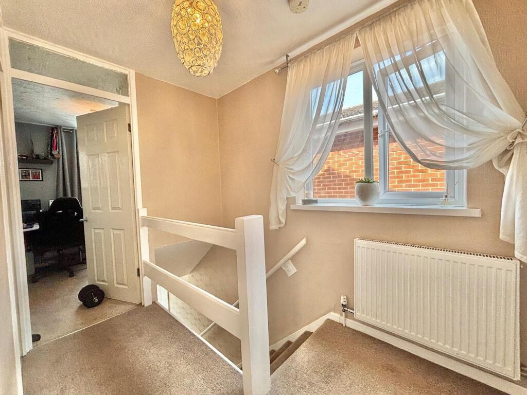 House in Ashfield, Hucknall - More
