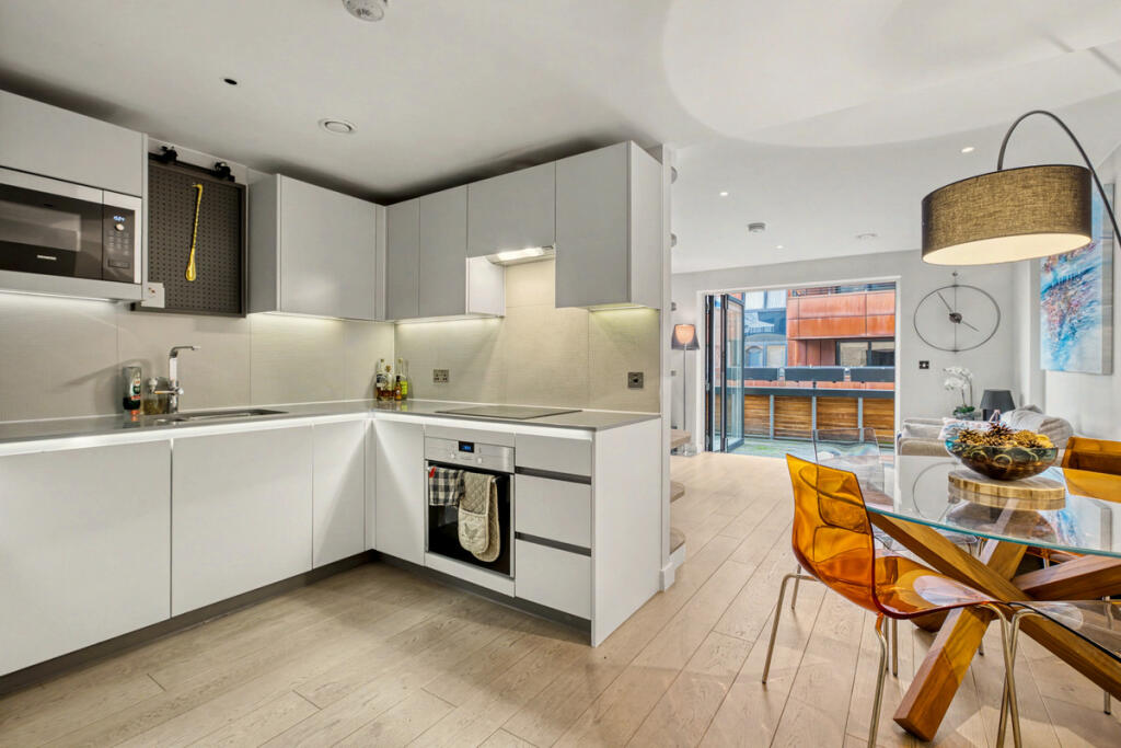 Main image of property: Wharf Road, London, N1