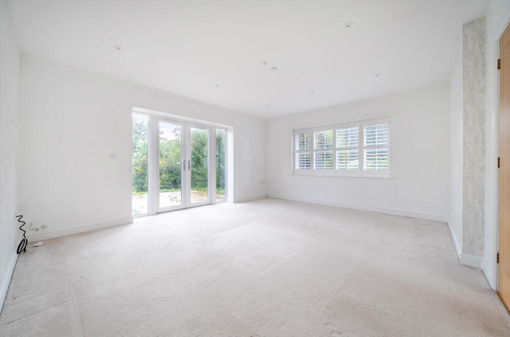 Wildwood Close, Titchfield Common, Hampshire, PO14 photo 3
