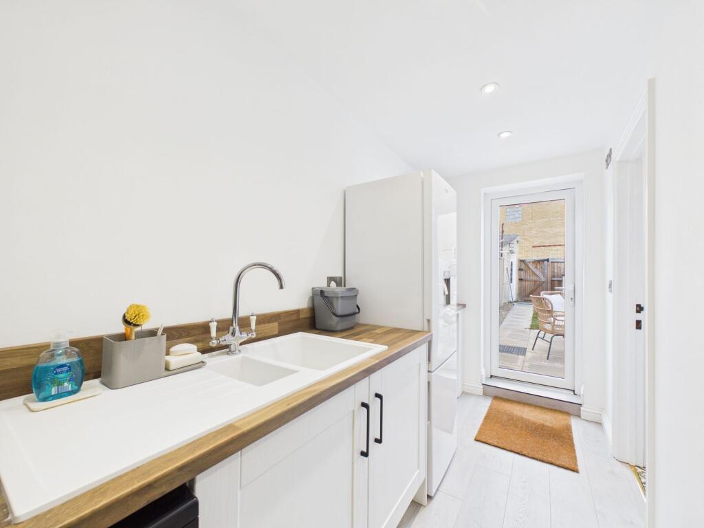 House in Peterborough - View 4