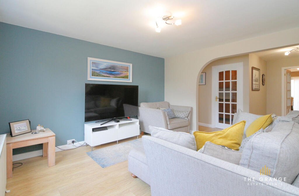Ardivot Place, Lossiemouth, IV31 photo 4