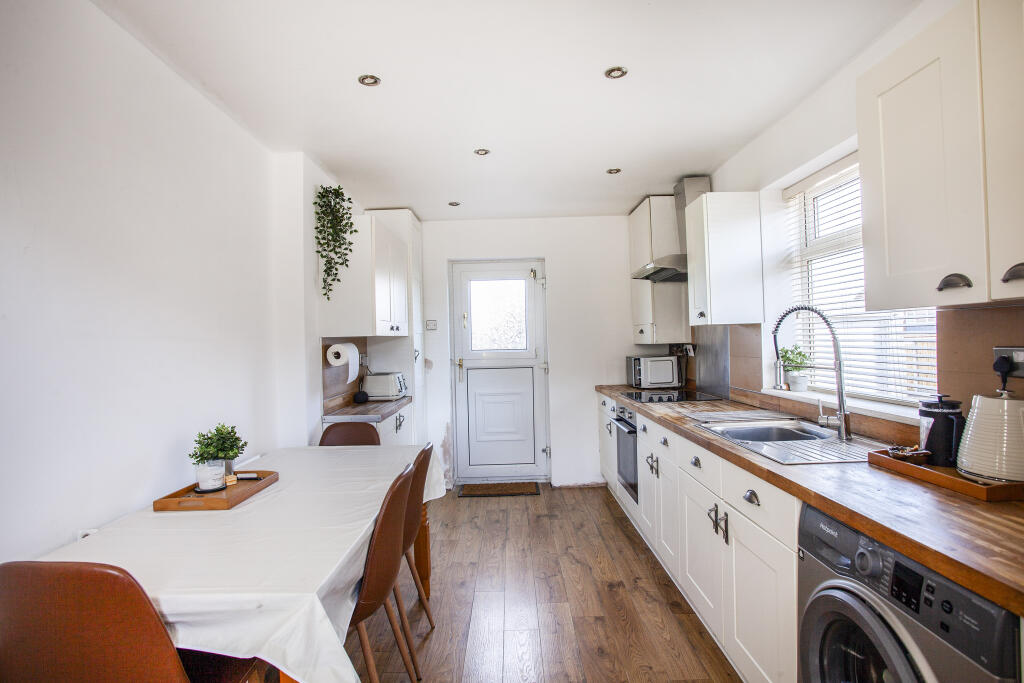 House in Rotherham, Thurcroft - View 4