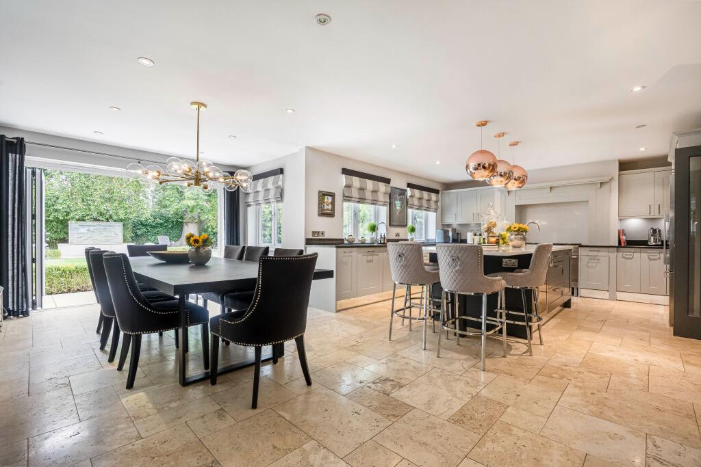 Buckhurst Grove, Wokingham photo 4