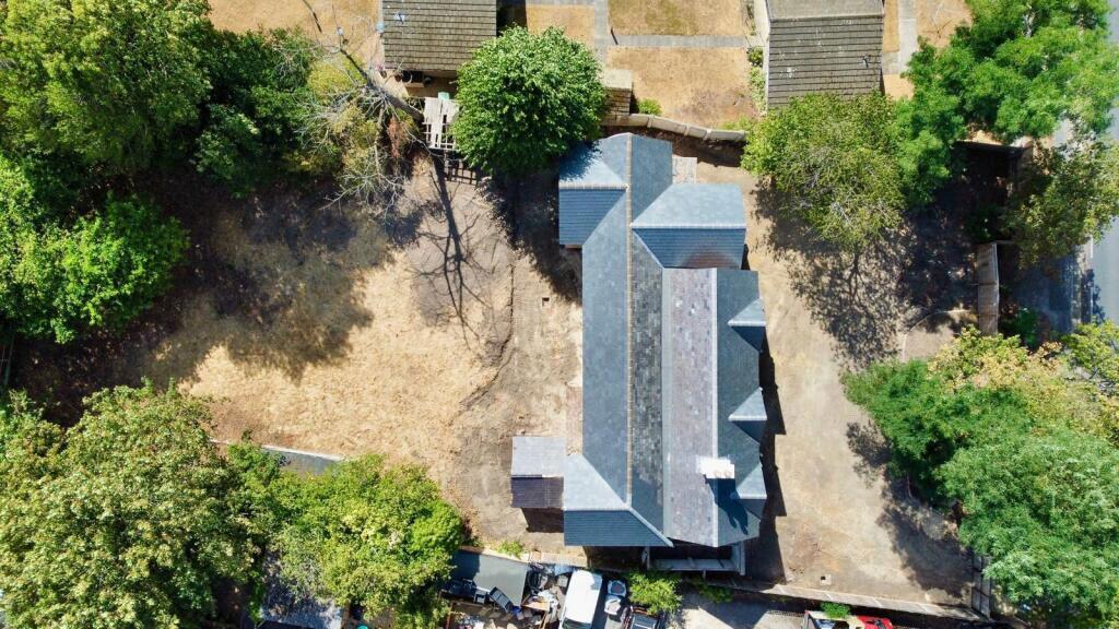 House in Hart, Blackwater and Hawley - View 4