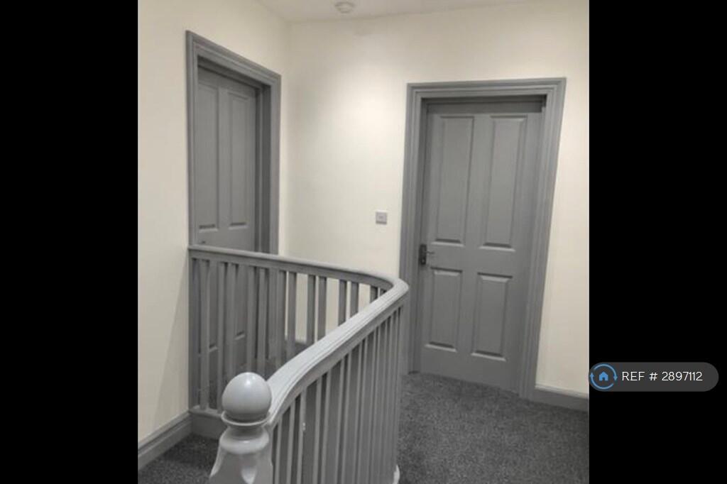 4 bedroom terraced house for rent