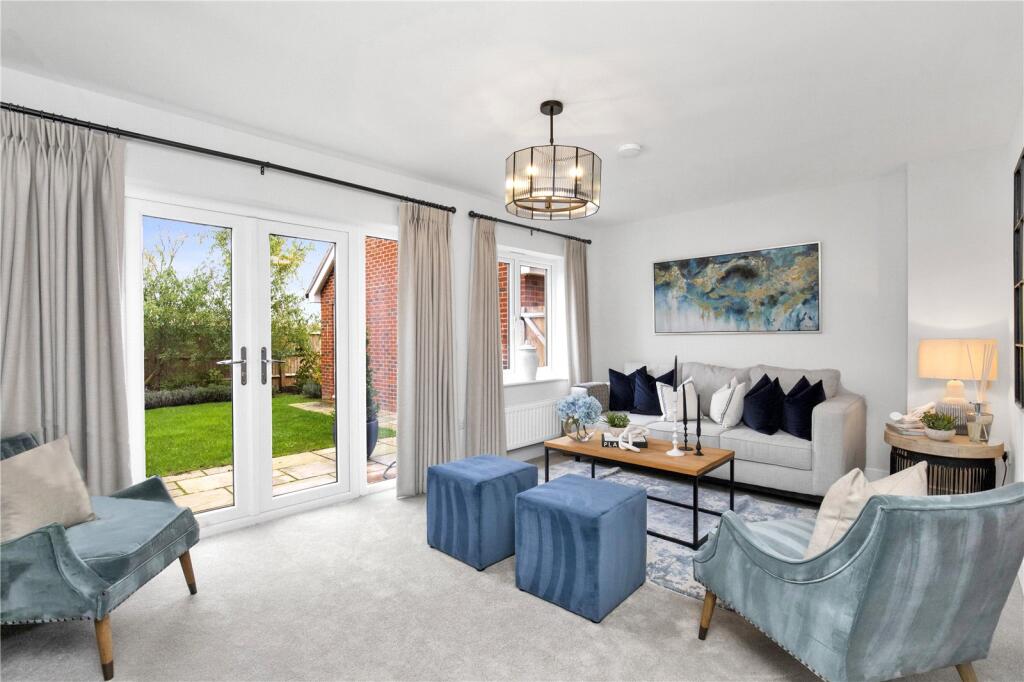 House in Kingston upon Thames - More