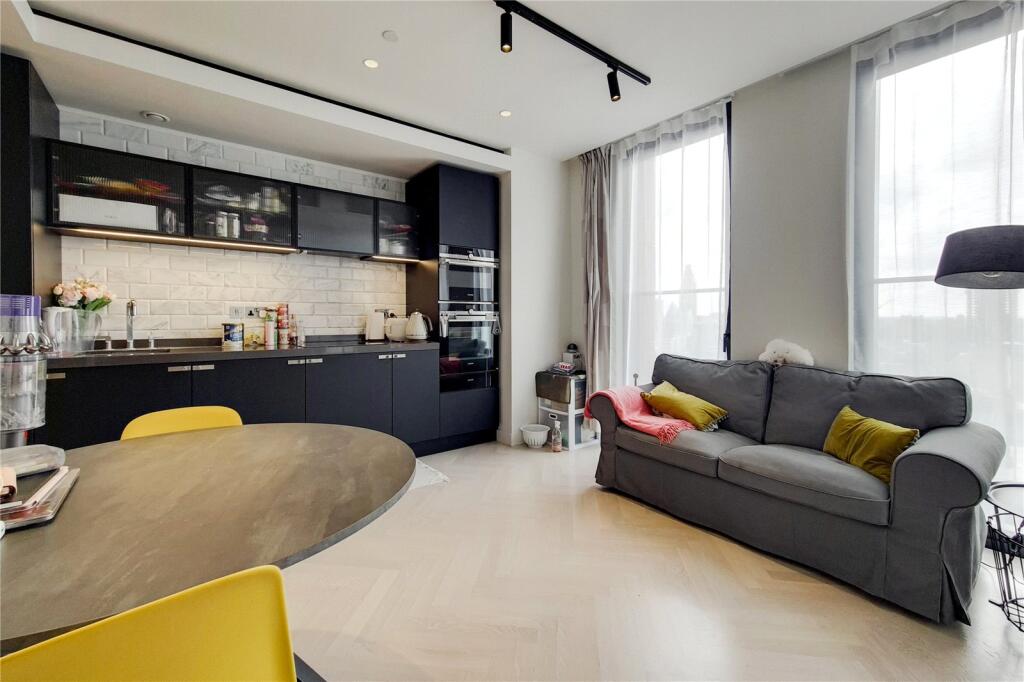 Apartment in London - View 3