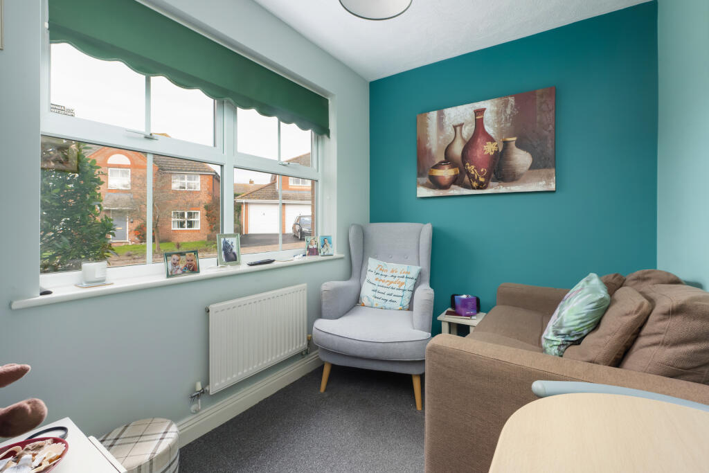House in Whitstable, Mariner's View - More