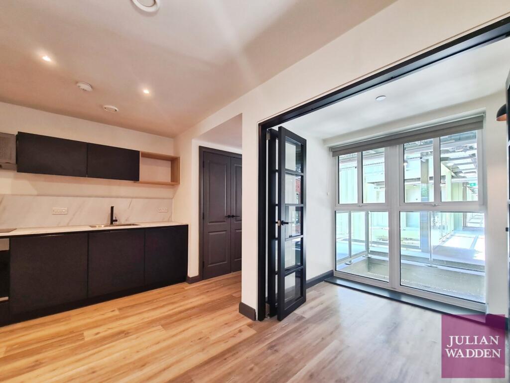 Apartment in Stockport, Greater Manchester - View 5