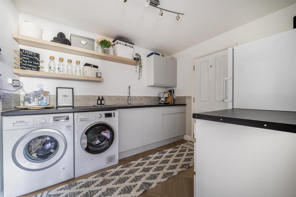 House in Fareham, Portchester - View 5