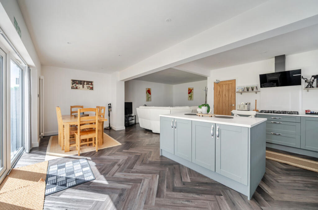 House in Brighton - View 2