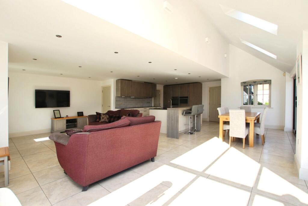 House in North Kesteven, Dunston - View 4
