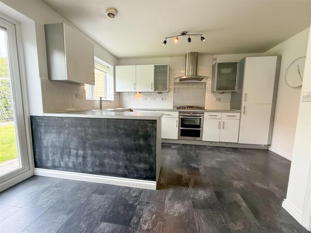 Ecclesfield Close, Ecclesfield, S35 photo 3