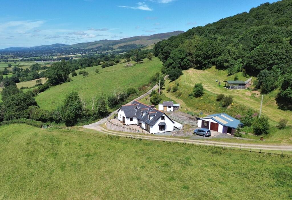 House in Llandudno - View 2