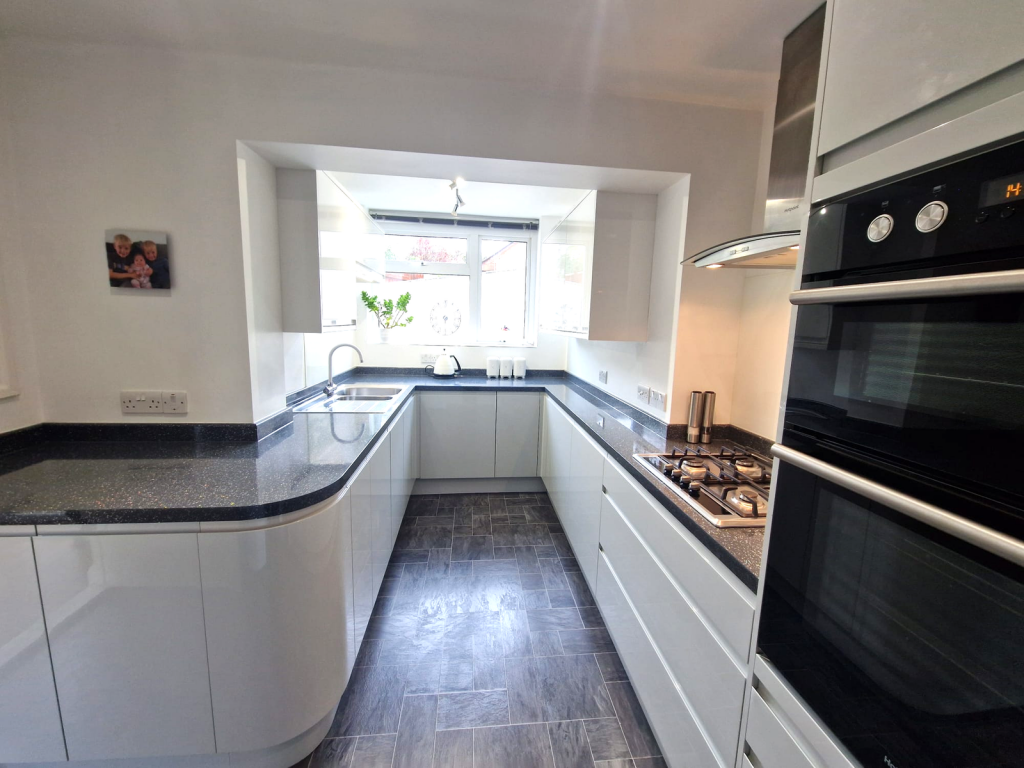 Chichester Close, Exmouth, EX8 2JU photo 2
