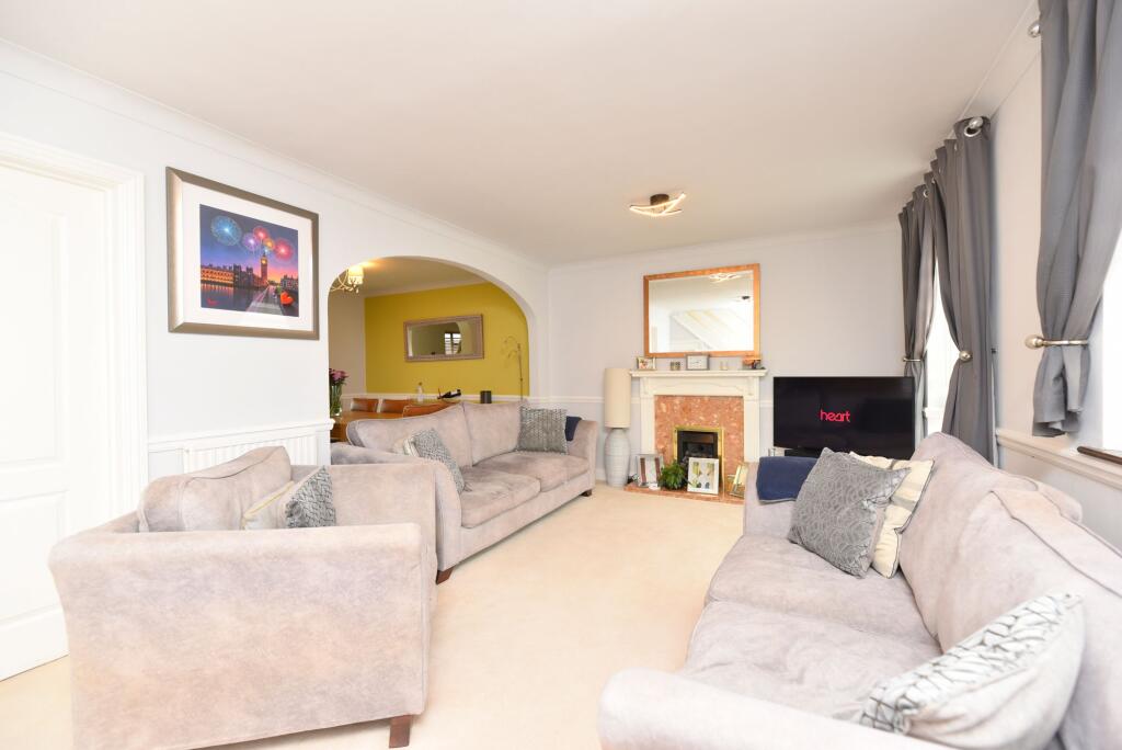 House in Biggleswade, Central Bedfordshire - View 2