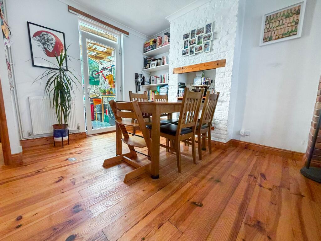 House in Brighton - View 5