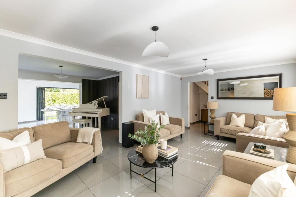 House in Swindon - View 4