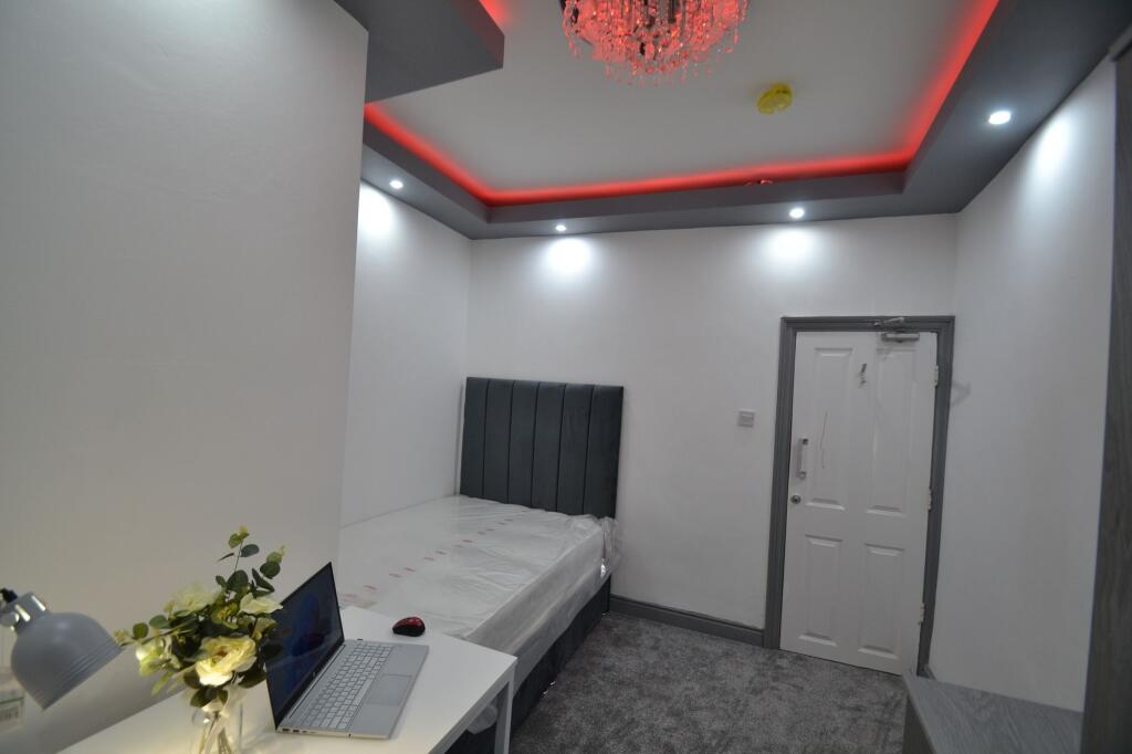 1 bedroom house share for rent