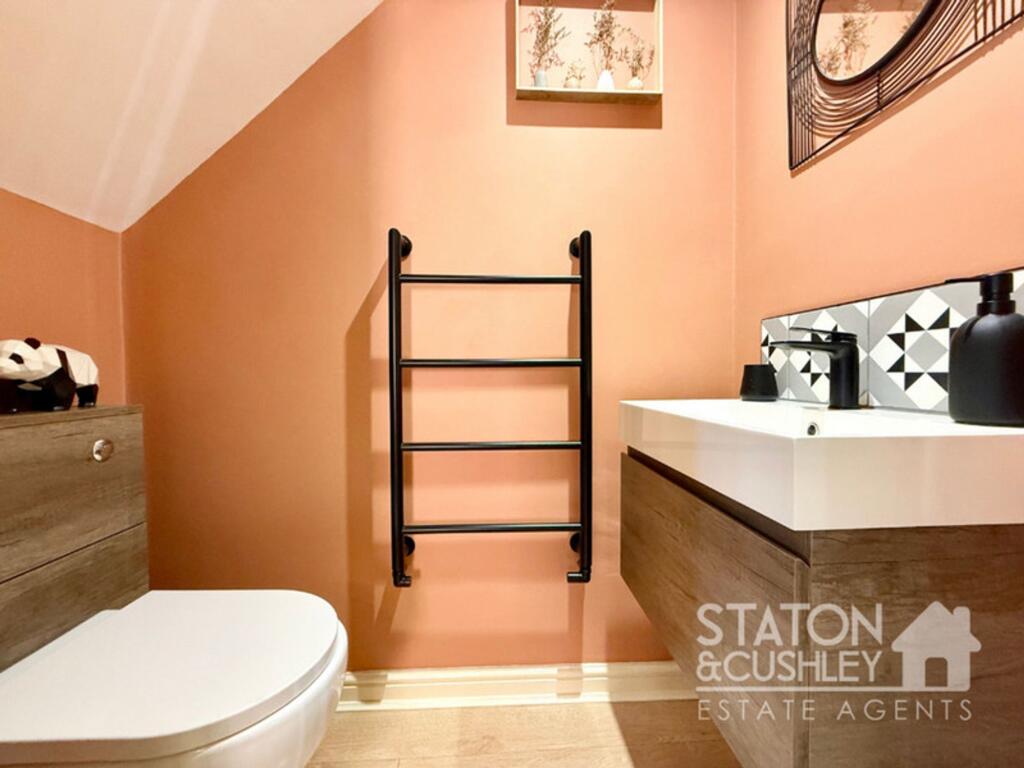 House in Newark and Sherwood, Ollerton and Boughton CP - More
