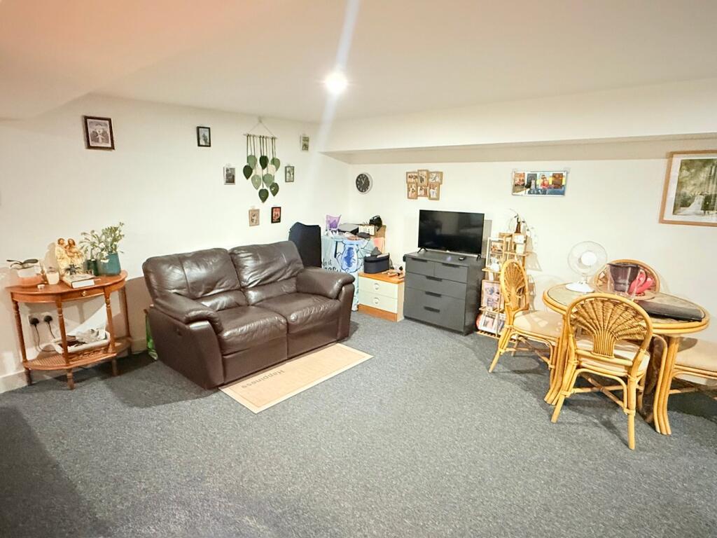 Additional image 7 of Newton Road, Yeovil, BA20