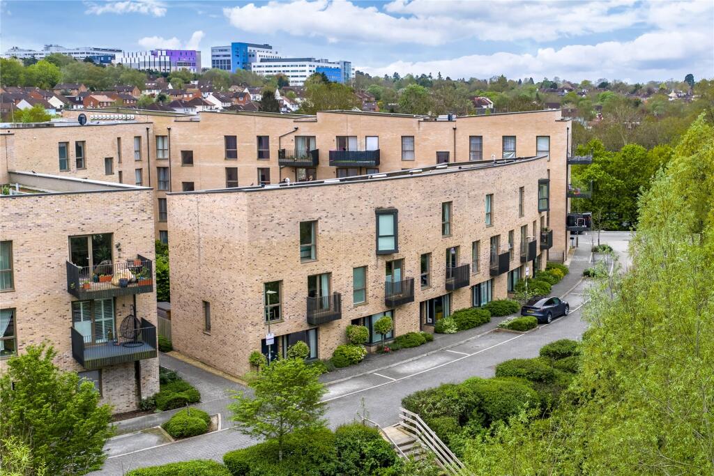 Main image of property: Meadowsweet Way, Headington, Oxford, Oxfordshire, OX3